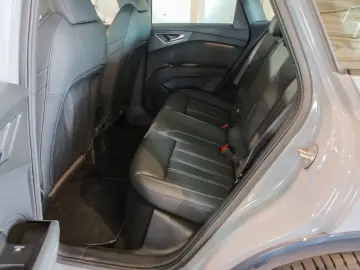 AUDI Q4 e-tron 40 2x S line Leder Matrix Nav RüKa 20