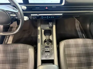 HYUNDAI IONIQ 6 First Edition 4WD 77 4 kWh BOSE ACC LED