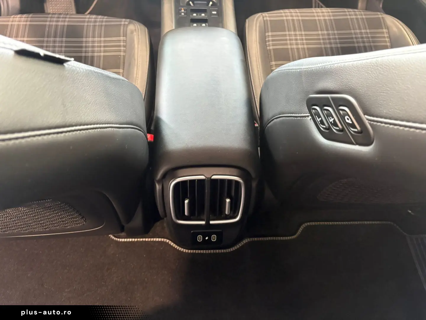 HYUNDAI IONIQ 6 First Edition 4WD 77 4 kWh BOSE ACC LED