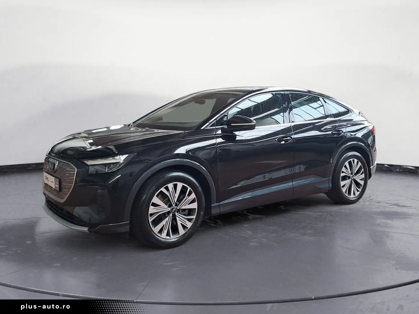 AUDI Q4 Sportback 40 e-tron  PANO TEMPOMAT SOUND-SYST
