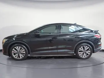 AUDI Q4 Sportback 40 e-tron  PANO TEMPOMAT SOUND-SYST