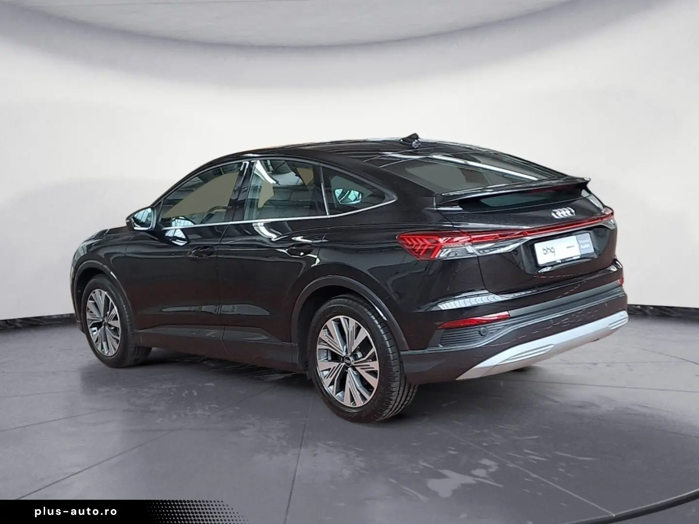AUDI Q4 Sportback 40 e-tron  PANO TEMPOMAT SOUND-SYST