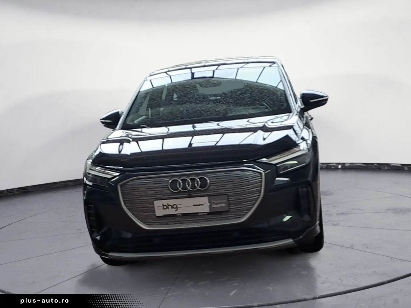 AUDI Q4 Sportback 40 e-tron  PANO TEMPOMAT SOUND-SYST