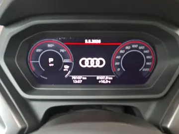AUDI Q4 Sportback 40 e-tron  PANO TEMPOMAT SOUND-SYST