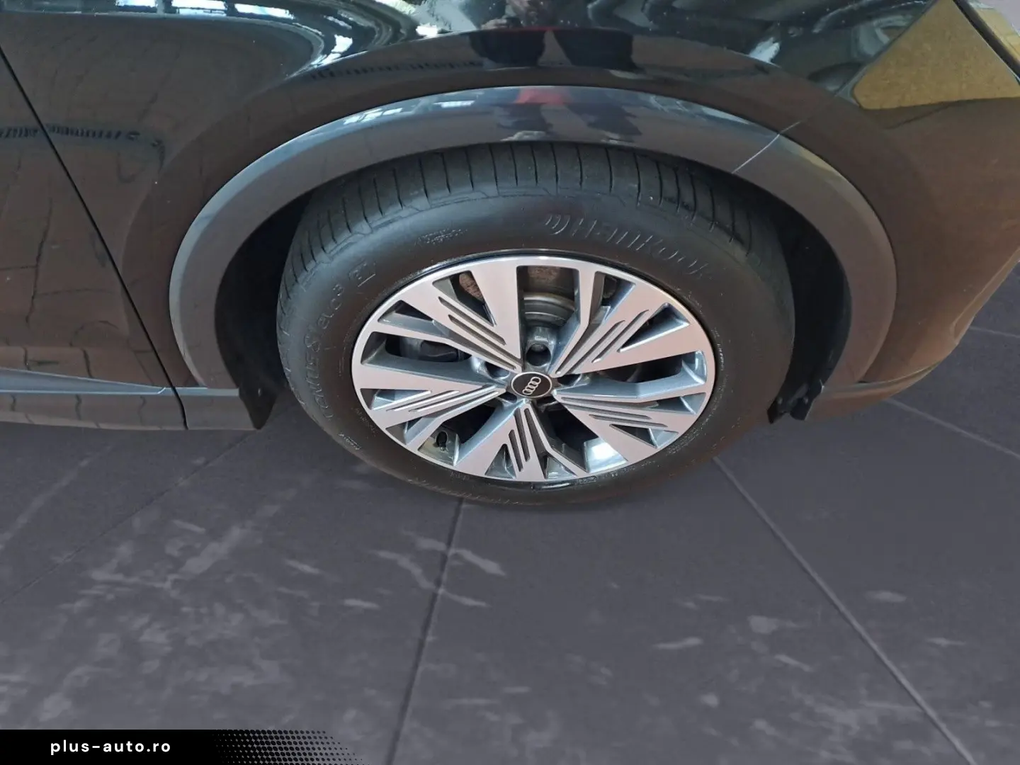 AUDI Q4 Sportback 40 e-tron  PANO TEMPOMAT SOUND-SYST