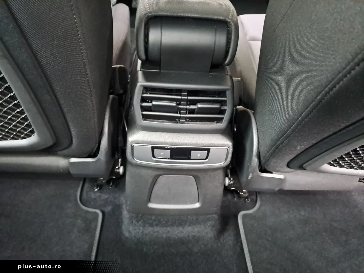AUDI Q4 Sportback 40 e-tron  PANO TEMPOMAT SOUND-SYST