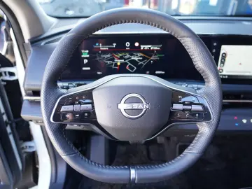 NISSAN Ariya Advance 63kWh PANORAMA BOSE HEAD UP