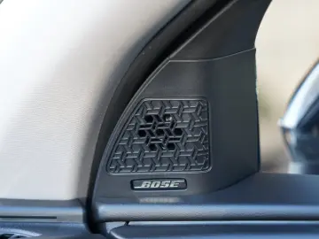 NISSAN Ariya Advance 63kWh PANORAMA BOSE HEAD UP