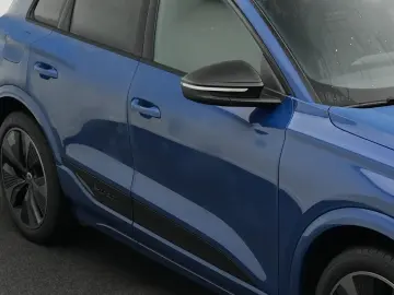 AUDI SQ6 e-tron quattro  PANO AHK MATRIX ACC