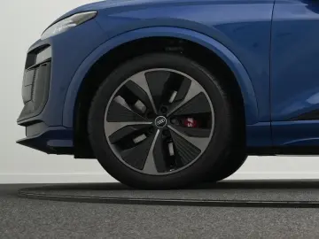 AUDI SQ6 e-tron quattro  PANO AHK MATRIX ACC
