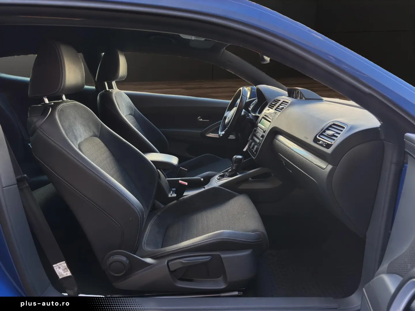 Volkswagen Scirocco 2.0 TDI DSG - Rate fara avans! Garantie!