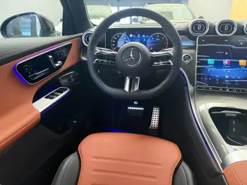 Mercedes-Benz GLC 220 d 4Matic Premium Plus AHK