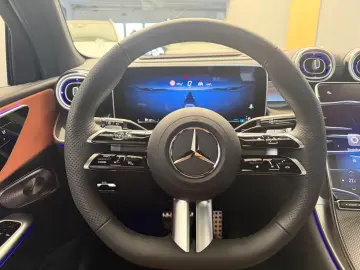 Mercedes-Benz GLC 220 d 4Matic Premium Plus AHK
