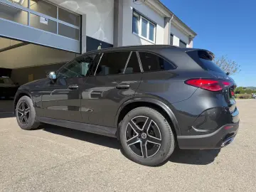 Mercedes-Benz GLC 220 d 4Matic Premium Plus AHK