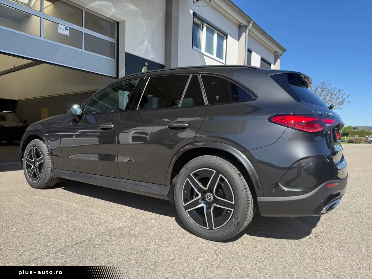 Mercedes-Benz GLC 220 d 4Matic Premium Plus AHK