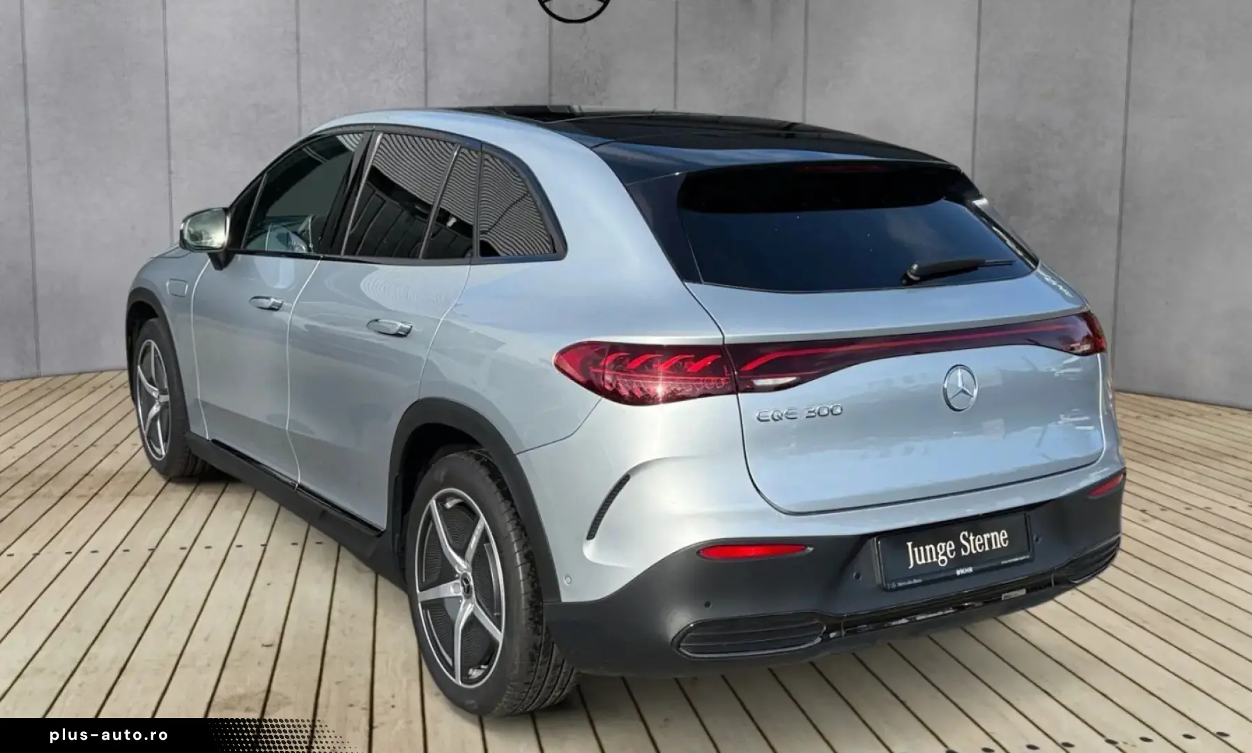 MERCEDES-BENZ EQE 300 SUV AMG Night Pano Distronic 3&hellip;