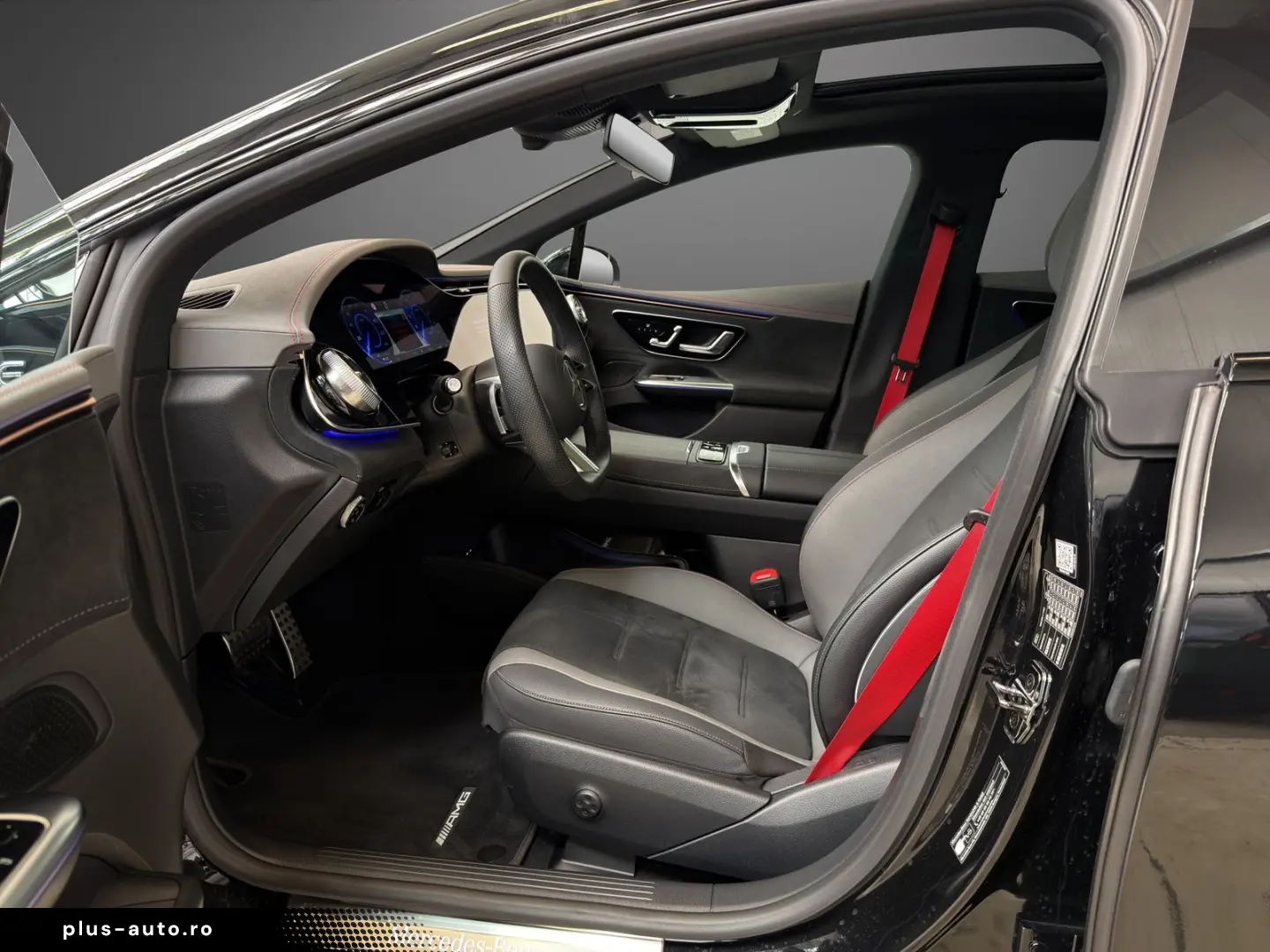 MERCEDES-BENZ EQE 300 AMG Hyperscreen Airmatic Pano &hellip;