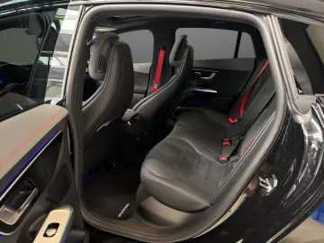 MERCEDES-BENZ EQE 300 AMG Hyperscreen Airmatic Pano &hellip;