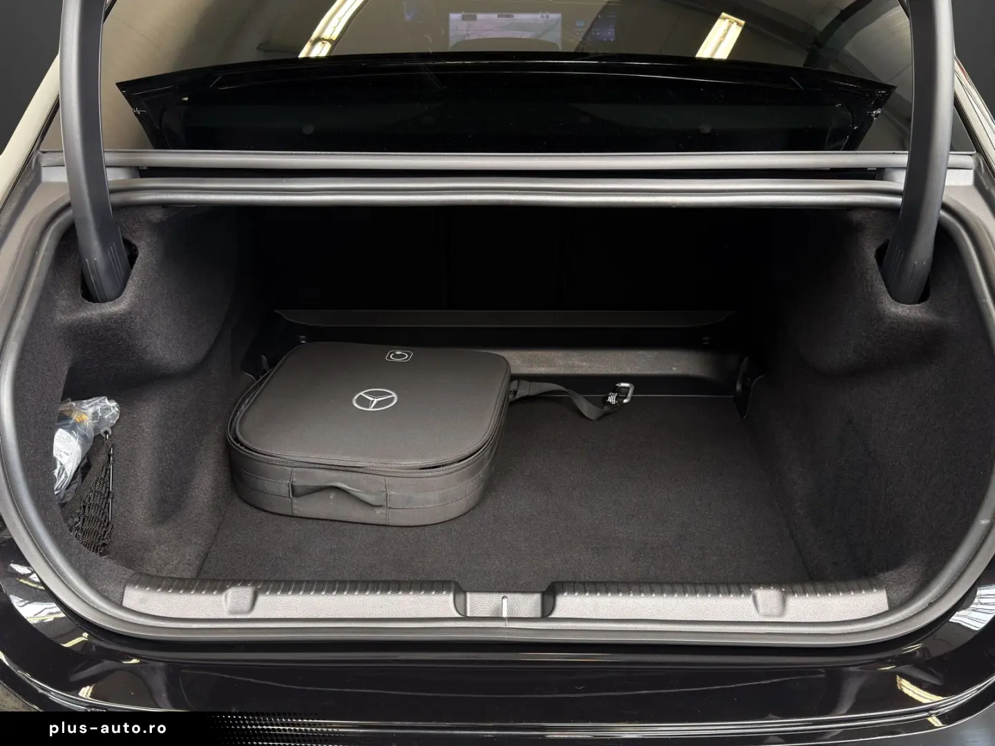 MERCEDES-BENZ EQE 300 AMG Hyperscreen Airmatic Pano &hellip;