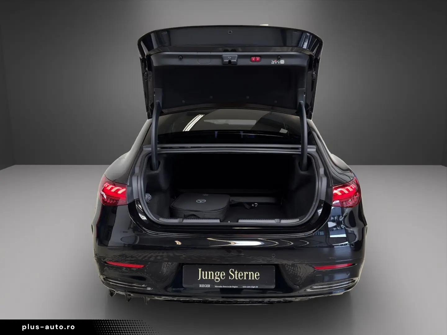 MERCEDES-BENZ EQE 300 AMG Hyperscreen Airmatic Pano &hellip;