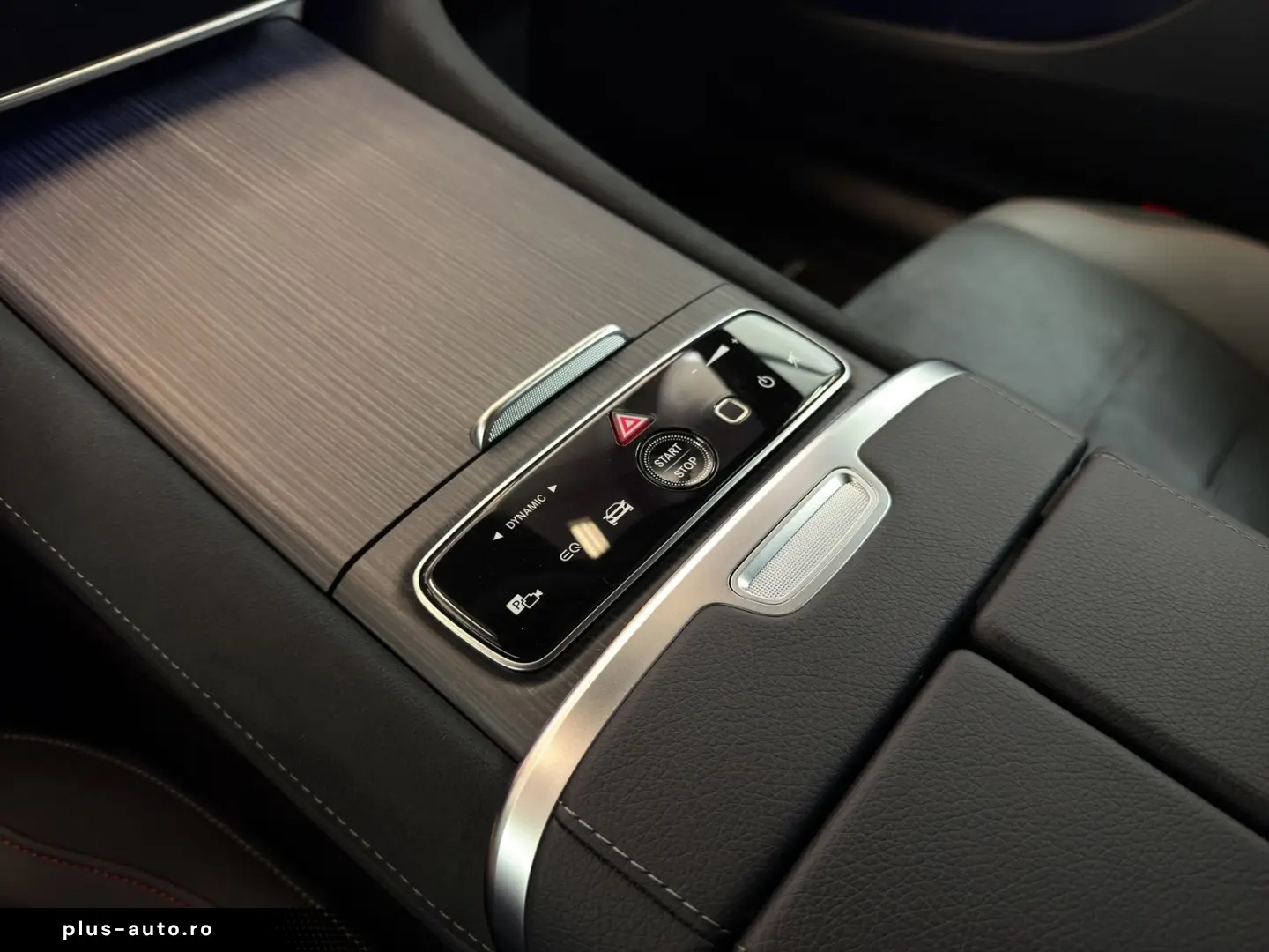 MERCEDES-BENZ EQE 300 AMG Hyperscreen Airmatic Pano &hellip;