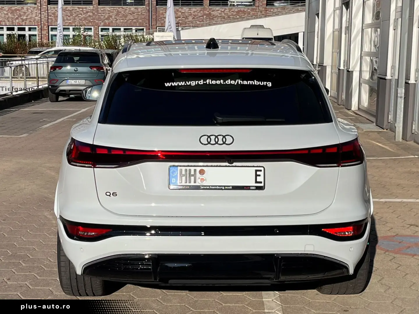 AUDI Q6 e-tron performance 225kW S line Pano LED Plus
