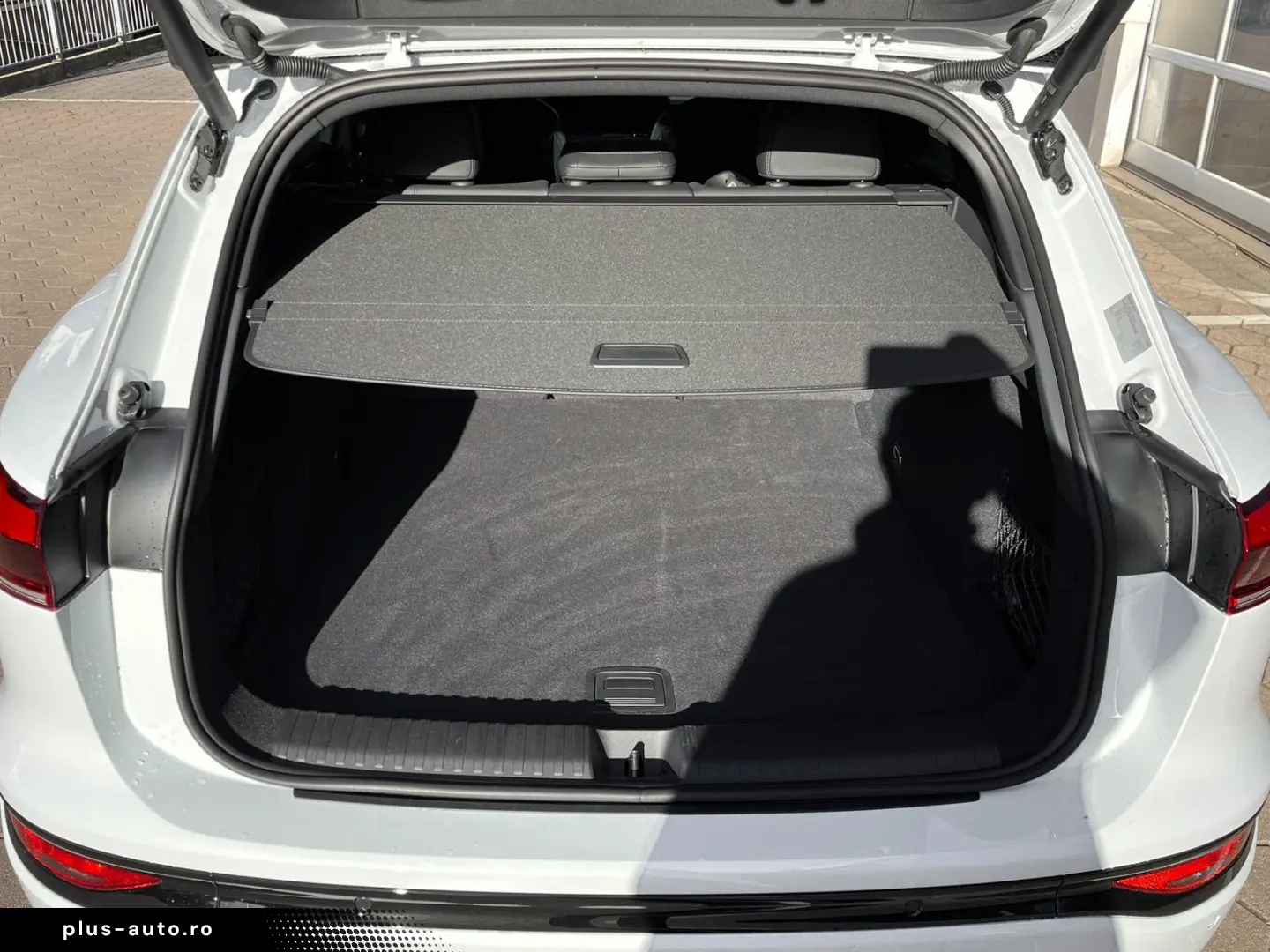 AUDI Q6 e-tron performance 225kW S line Pano LED Plus