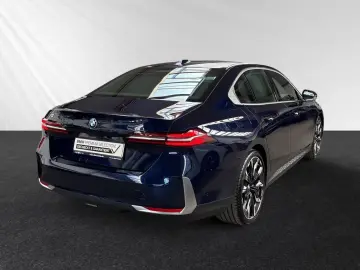 BMW i5 eDrive40 Autobahnass. 21 LMR DAProf. H K