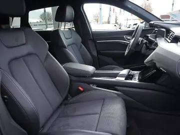 AUDI Q8 e-tron 50 qu. 2x S line AHK B&O Matrix Navi