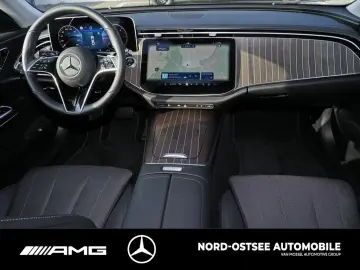Mercedes-Benz E 220 d AVANTGARDE ADV DISTRO LED KEYLESS NAVI