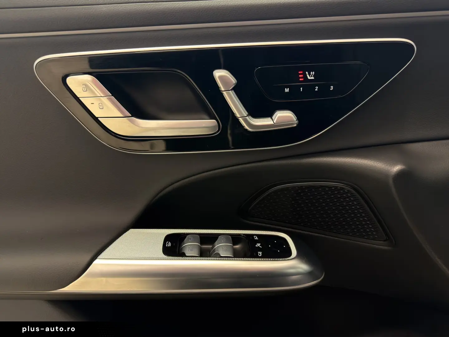 Mercedes-Benz E 220 d Avantgarde 360  Digital Light 18