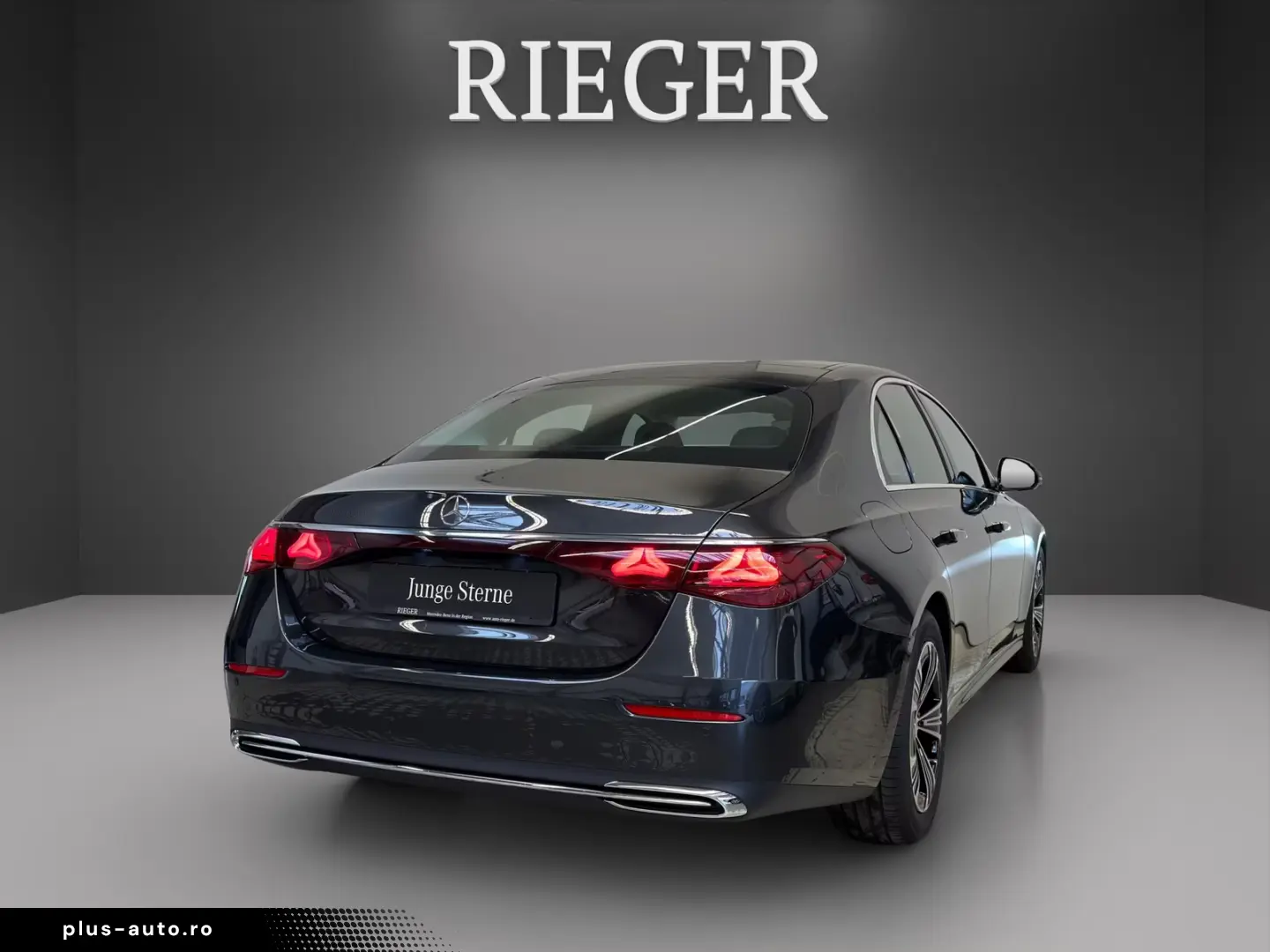 Mercedes-Benz E 220 d Avantgarde 360  Digital Light 18