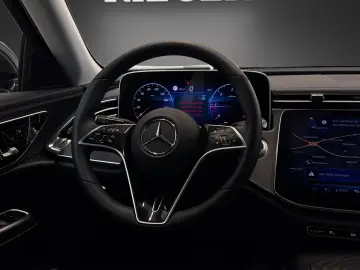 Mercedes-Benz E 220 d Avantgarde 360  Digital Light 18
