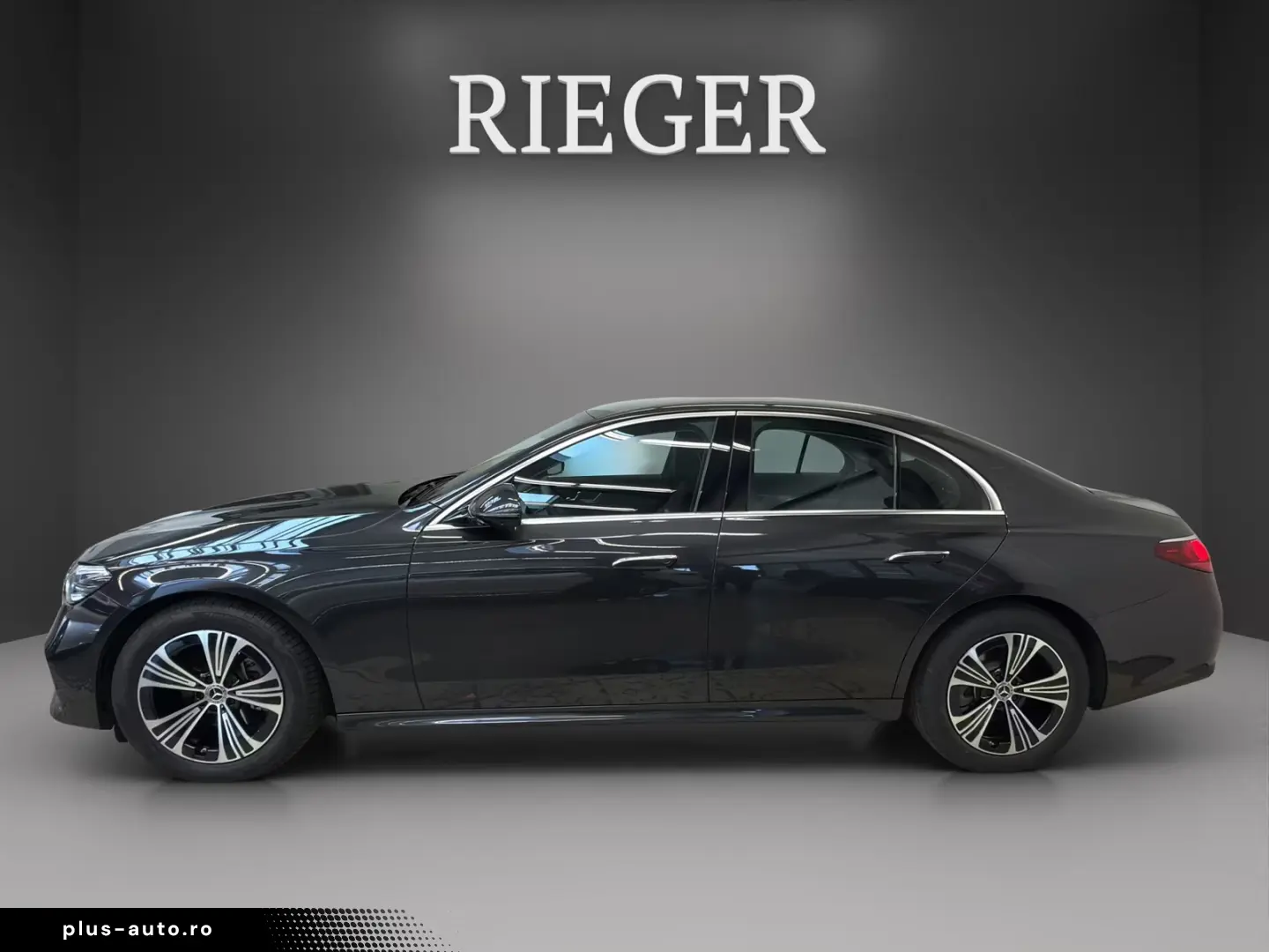Mercedes-Benz E 220 d Avantgarde 360  Digital Light 18