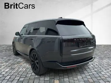 LAND ROVER RANGE ROVER P460e HSE LM