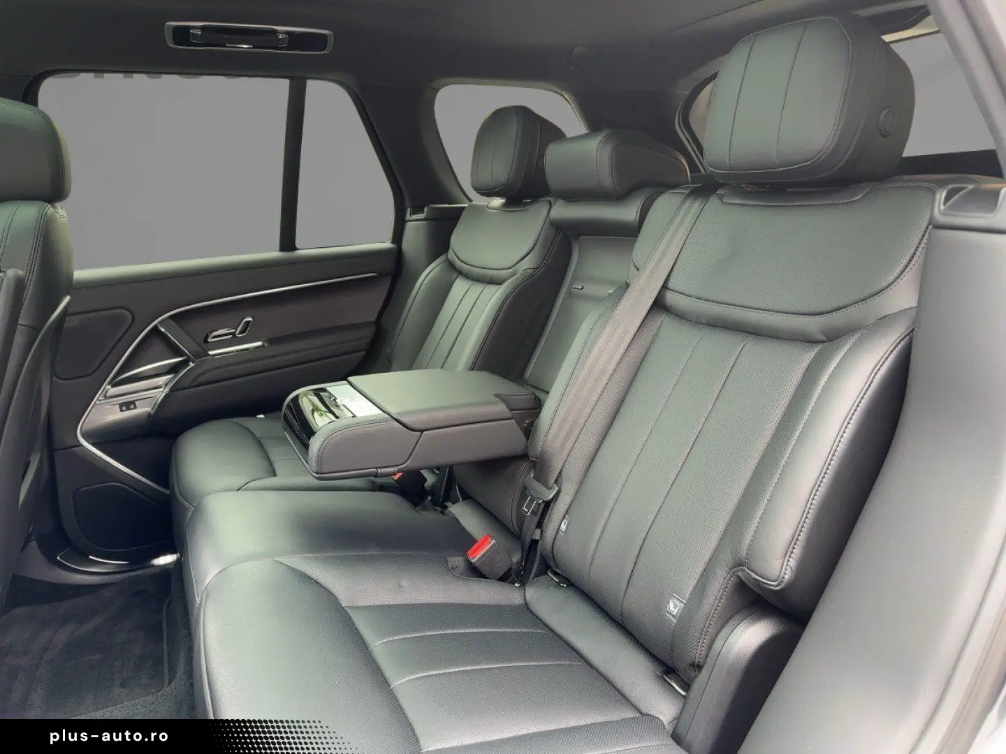 LAND ROVER RANGE ROVER P460e HSE LM