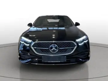 Mercedes-Benz E 220 d EDITION AMG-Line Pano KEYLESS