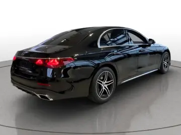 Mercedes-Benz E 220 d EDITION AMG-Line Pano KEYLESS