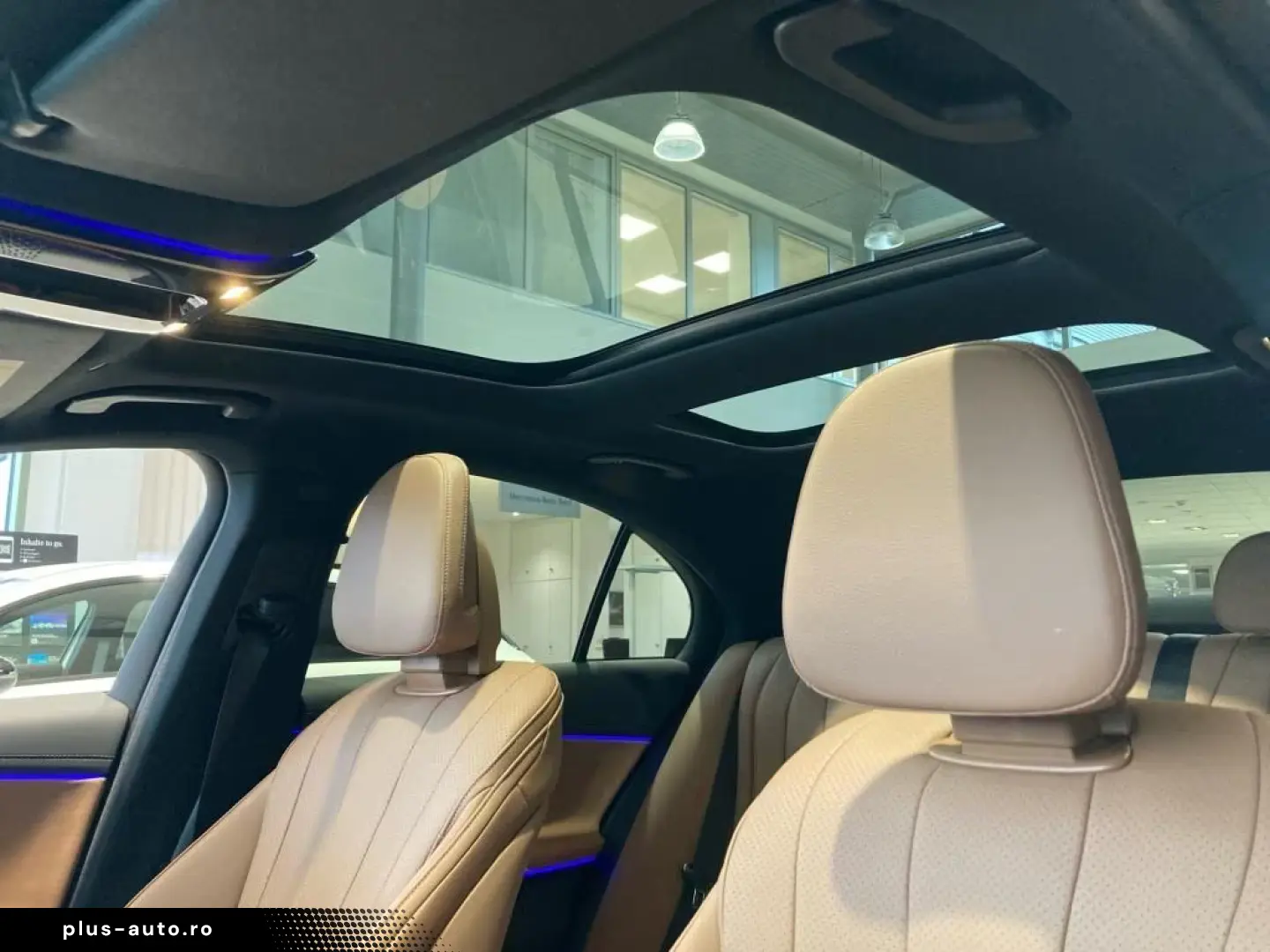 Mercedes-Benz E 220 d EDITION AMG-Line Pano KEYLESS