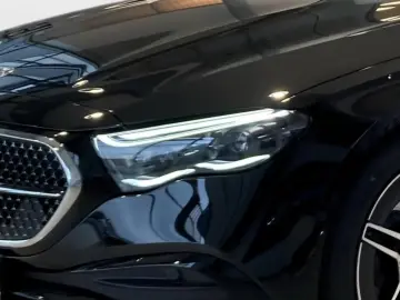Mercedes-Benz E 220 d EDITION AMG-Line Pano KEYLESS