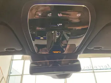 Mercedes-Benz E 220 d EDITION AMG-Line Pano KEYLESS