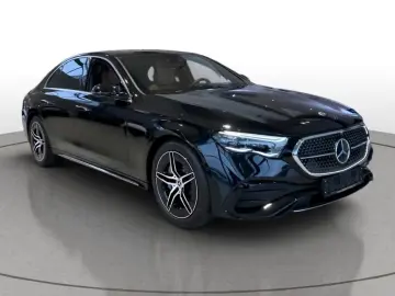 Mercedes-Benz E 220 d EDITION AMG-Line Pano KEYLESS