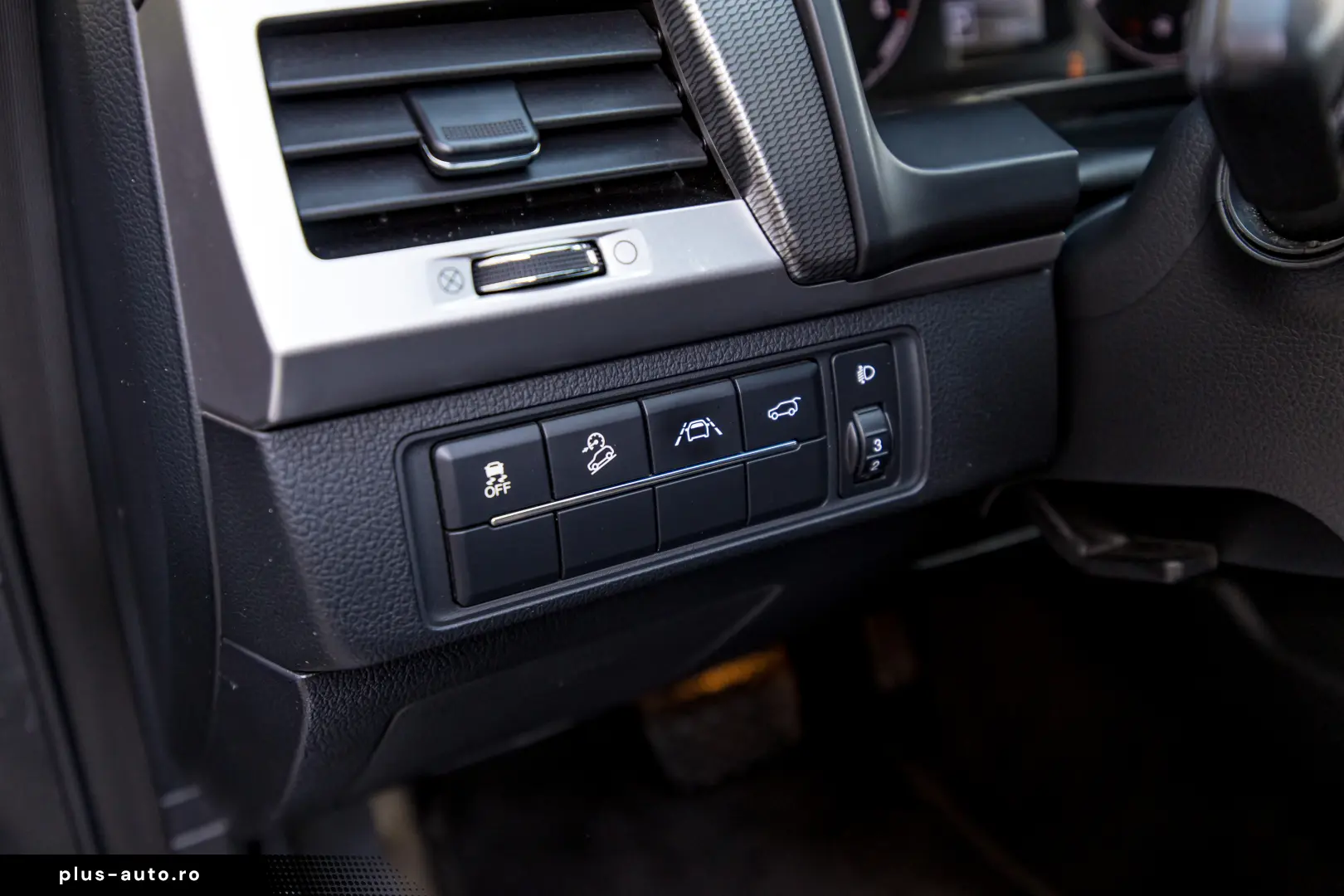 Ssangyong Rexton 2.2 e-XDi 4WD 7 locuri