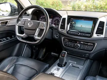 Ssangyong Rexton 2.2 e-XDi 4WD 7 locuri