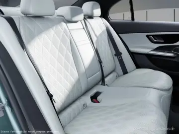Mercedes-Benz E 220 d Exclusive Premium Akustik FahrassiPlus