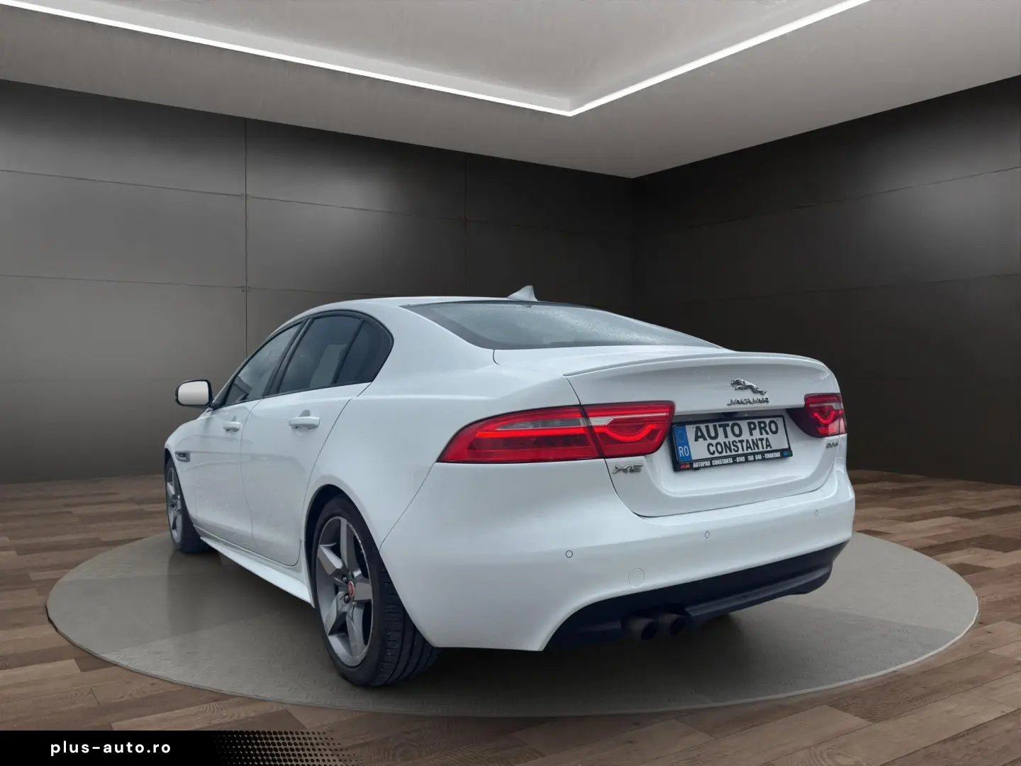 Jaguar XE - Rate fara avans! Garantie! Km. certificati!