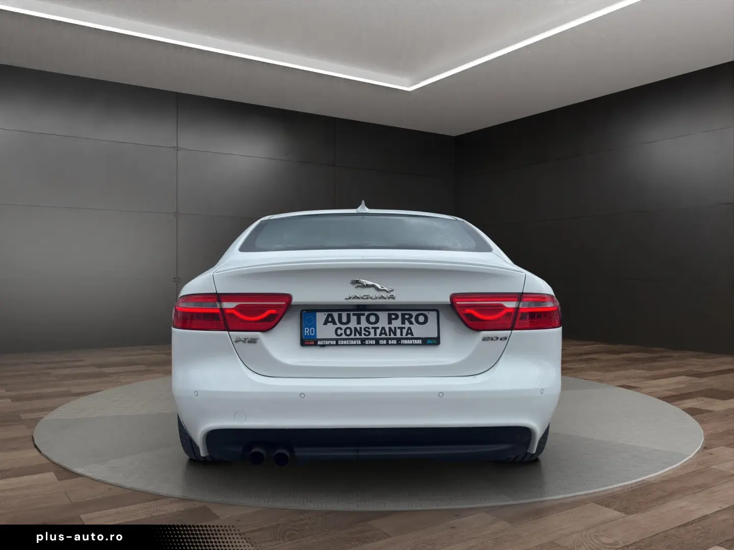 Jaguar XE - Rate fara avans! Garantie! Km. certificati!