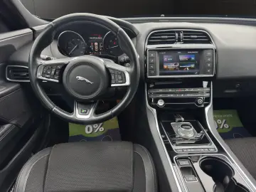 Jaguar XE - Rate fara avans! Garantie! Km. certificati!