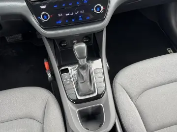 Hyundai Ioniq 1.6 GDI Hybrid