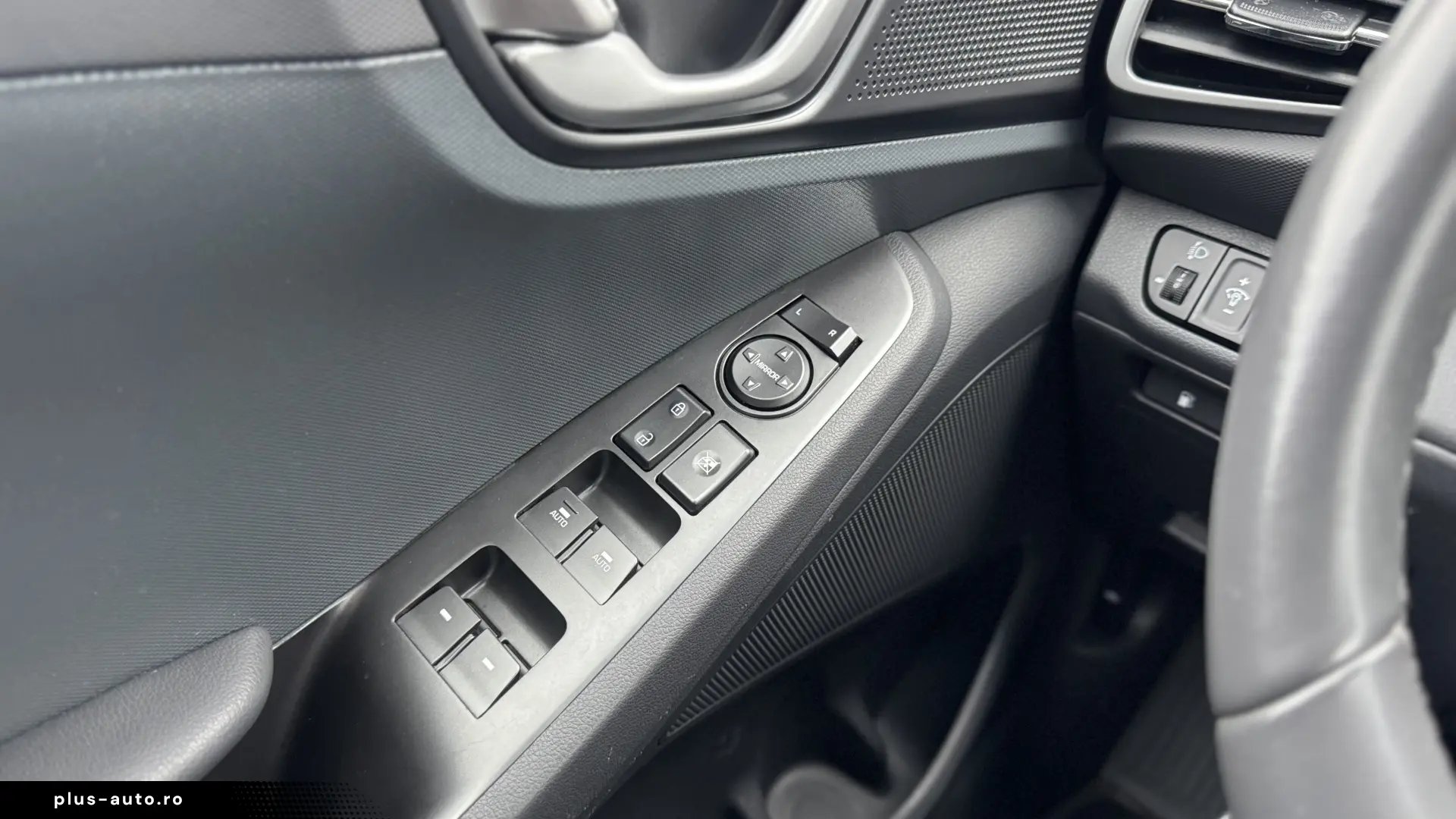 Hyundai Ioniq 1.6 GDI Hybrid